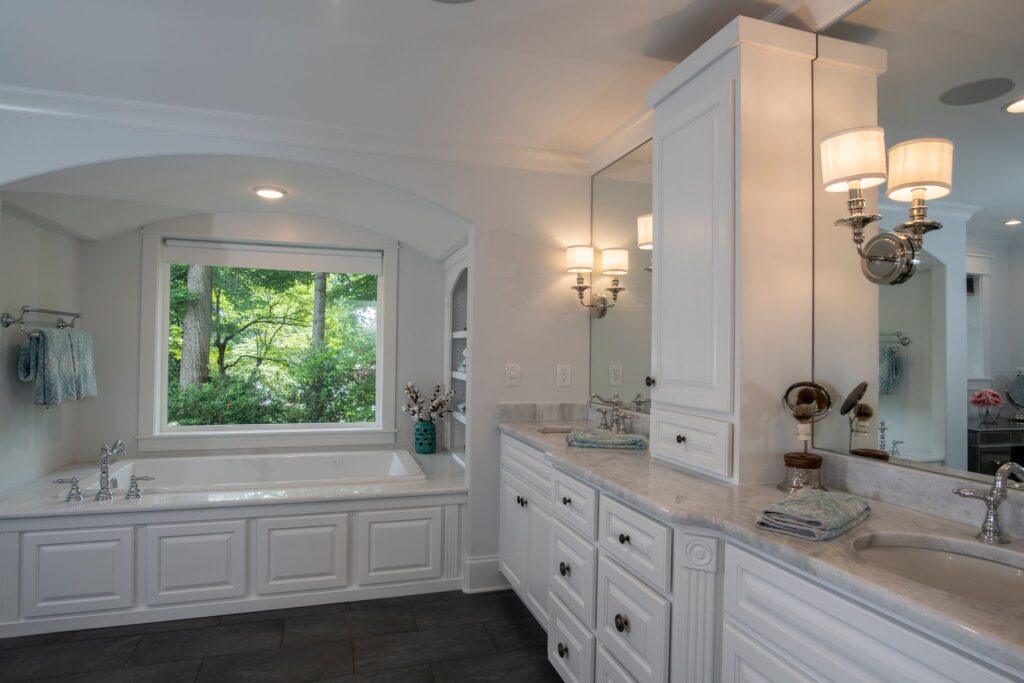 Modern Complete Bathroom Dropin Bathtub His And Hers Sinks