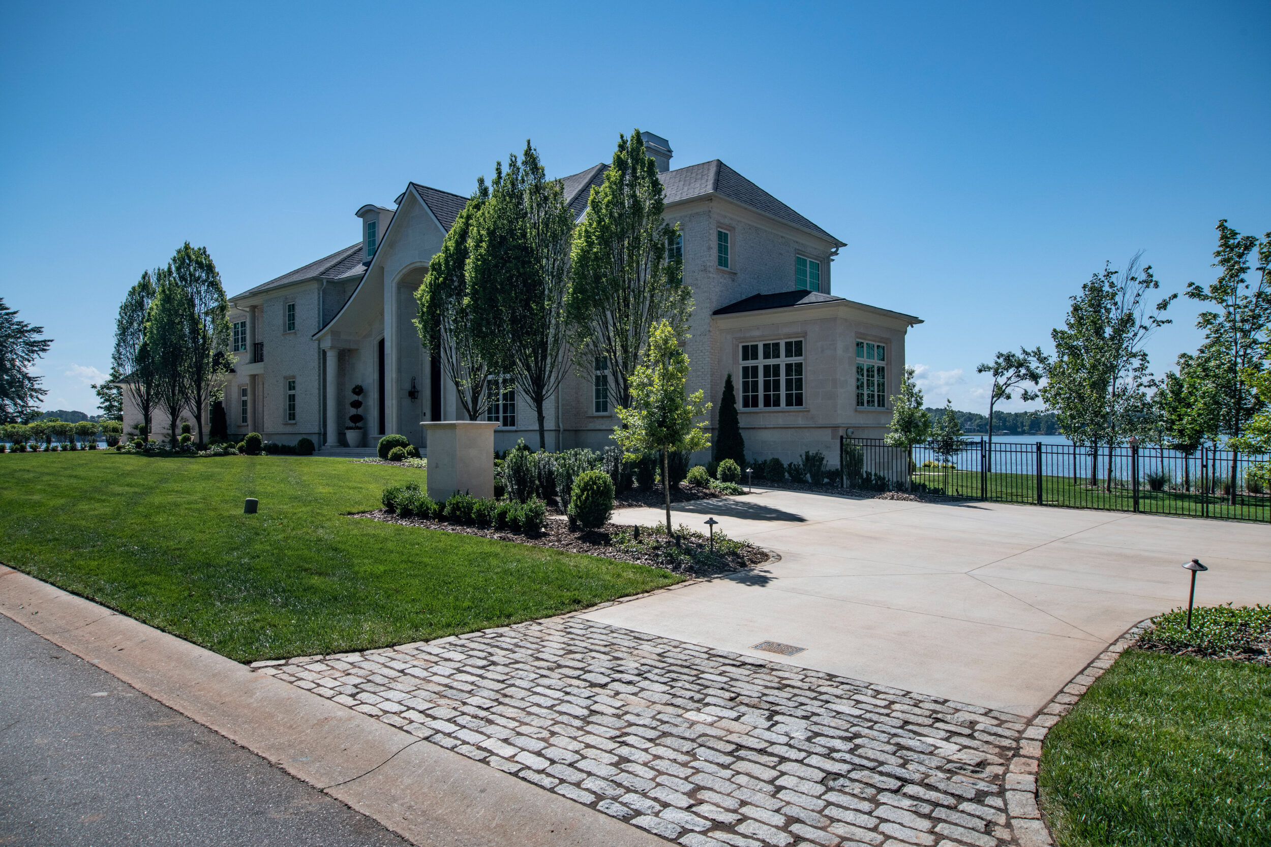Charlotte Nc Luxury Home Pippin