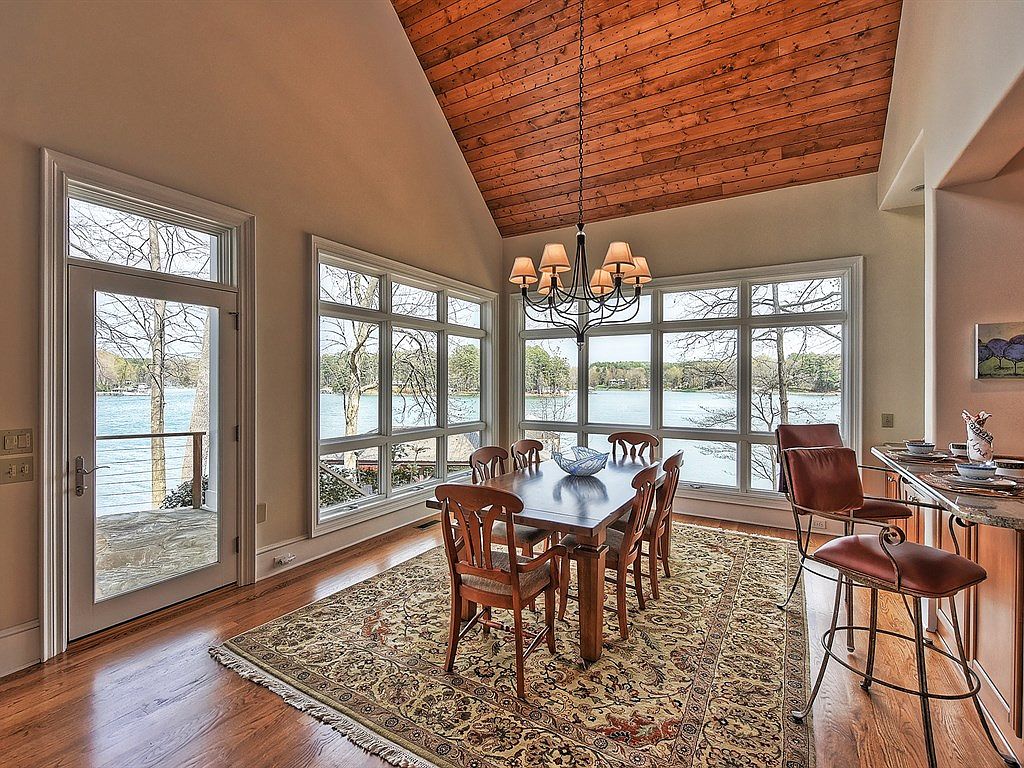 Custom Home Builders Dining View Ll
