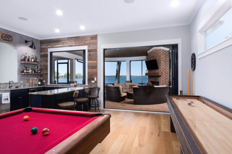 Game Room With Wet Bar
