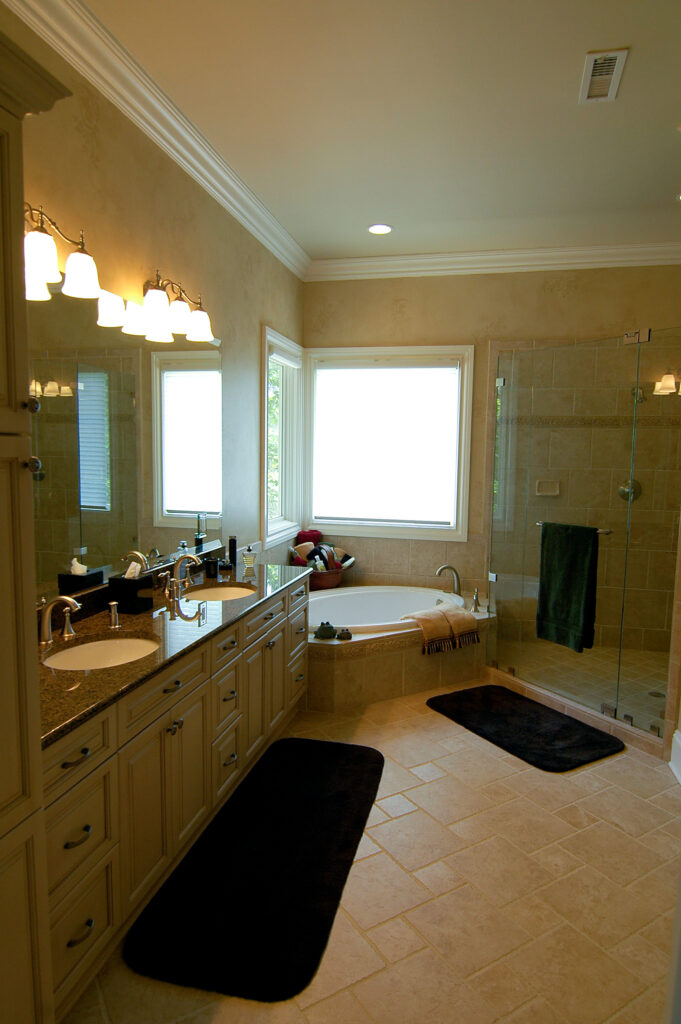 Master En Suite Walk In Shower Jetted Tub