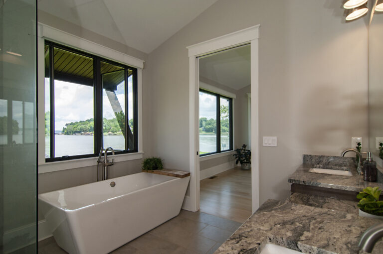 Stand Alone Tub