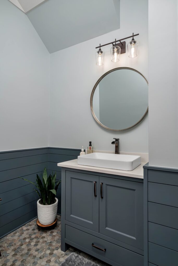 31 Powder Room