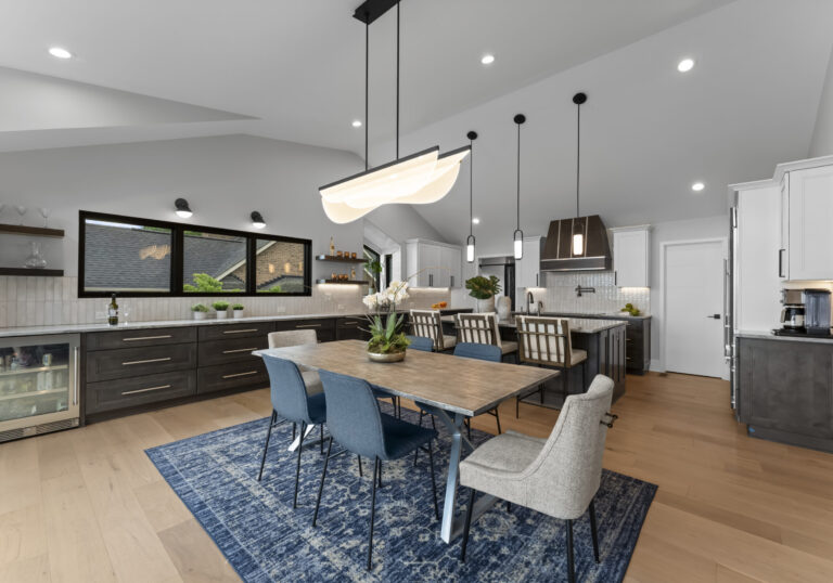 Kitchen dining
