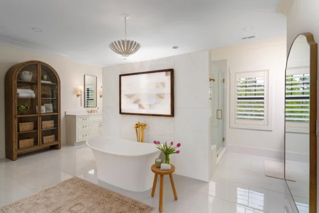 The primary bathroom of our dreams! 🛁💭